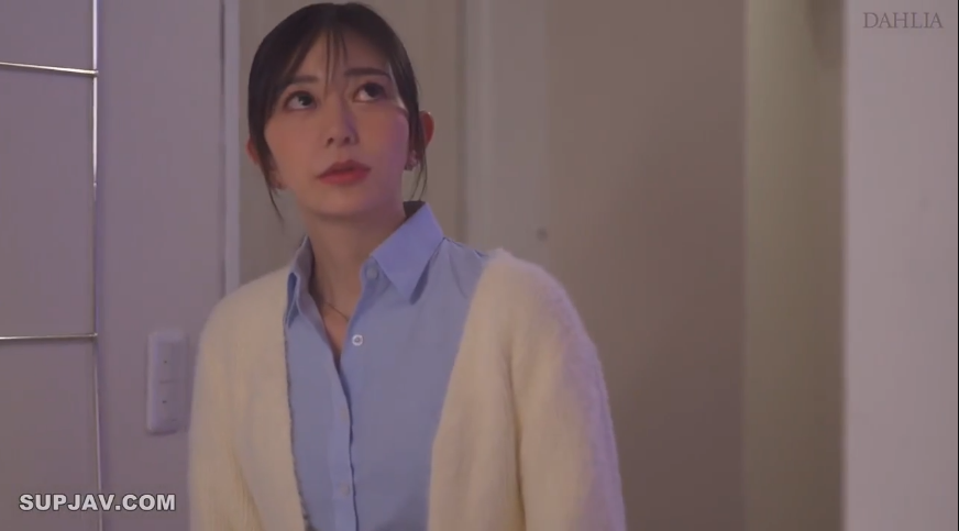 Đem vợ trẻ xinh cho một người đàn ông khác
